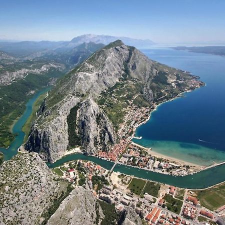 Apartman Ante Apartment Zvecanje Екстериор снимка